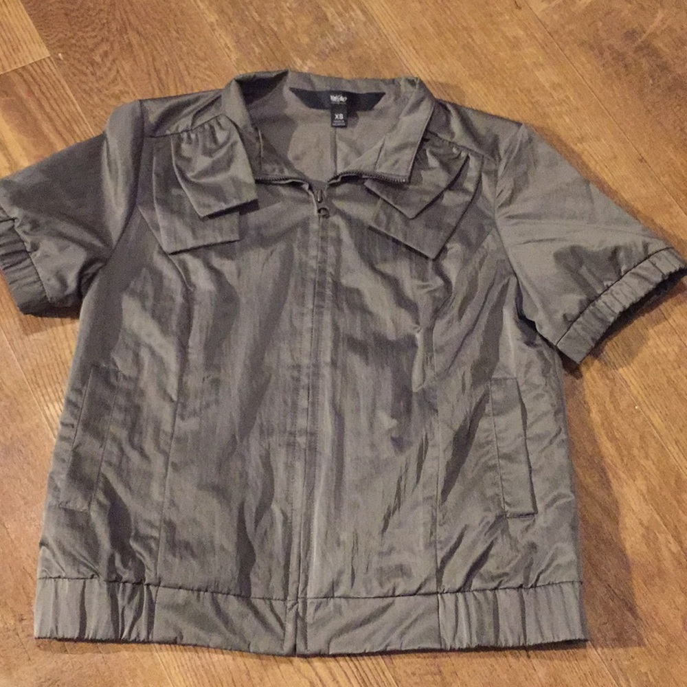 Mission green short sleeved jacket